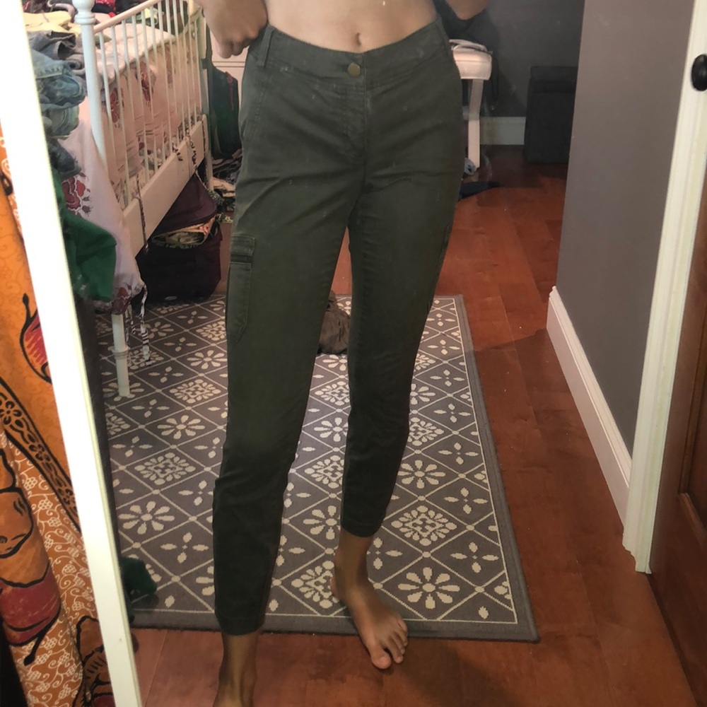 Athleta green cargo pants! Size 0!